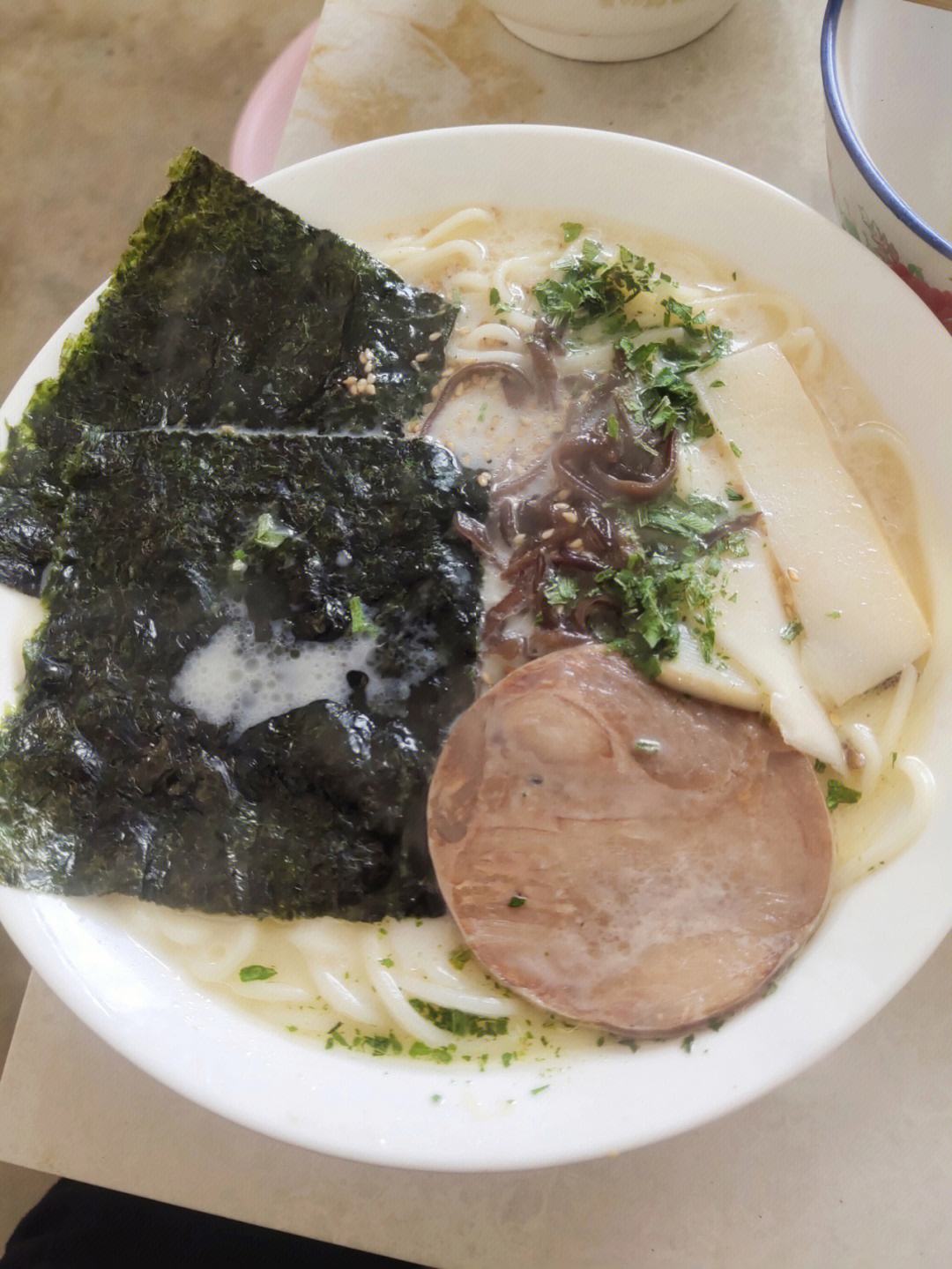 豚骨是什么骨(豚骨是什么骨头)